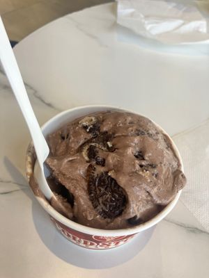  at Cold Stone Creamery in Guam