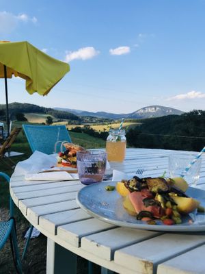 Burger & Ofenkartoffel (veganisiert)   at Päuschen in Prigglitz