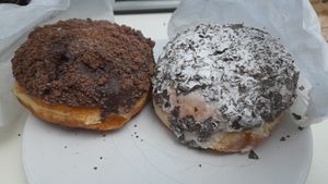 "Marlene" and some other chocolate-Krapfen/"Grapfen" at Veganer Göing - Jakobistr in Hannover