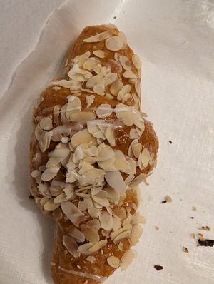 Vanille croissant at Veganer Göing - Jakobistr in Hannover