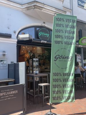 Vegane Bäckerei  at Veganer Göing - Jakobistr in Hannover
