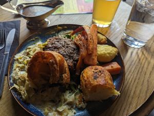 'Beef' style Sunday roast at LD's Kitchen - The Black Heart in North West London