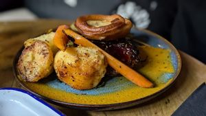 Definitely the best vegan roast I’ve had! So much choice and creativity on the menu. Plenty of delicious beers on tap to wash it down.  
  at LD's Kitchen - The Black Heart in North West London