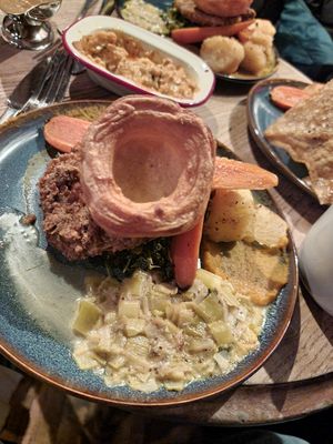 The southern fried chicken at LD's Kitchen - The Black Heart in North West London