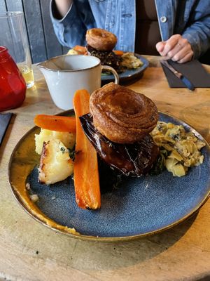 Sunday roast   at LD's Kitchen - The Black Heart in North West London