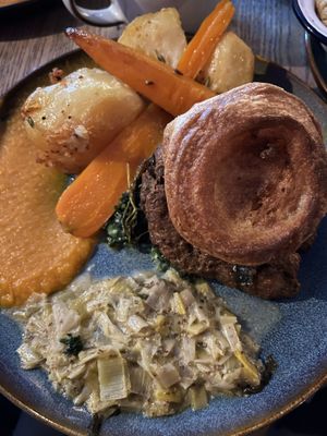 ‘Beef’ style steak with a sage & garlic butter Sunday roast   at LD's Kitchen - The Black Heart in North West London