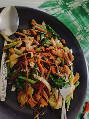 The Pad Ki Mao at Kiwi Orchid in Ranong