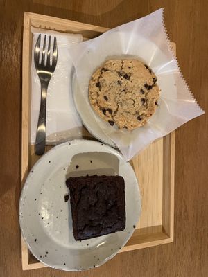 Choc chip cookie and brownie  at Ovgo Baker - Nijo St in Kyoto
