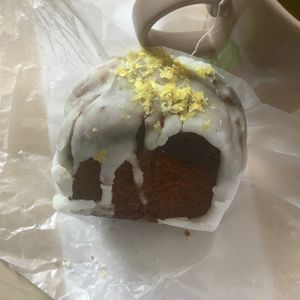 Lemon cake at Ovgo Baker - Nijo St in Kyoto