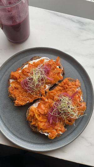 Rüebli-Lax-Toast #Veganuary at Café Brühbar  in Baden