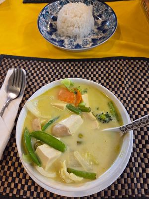 Green curry at Pit Thai Food in Phuket