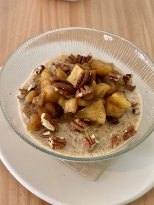 vegan autumn breakfast  at Querida Nieta in Malaga
