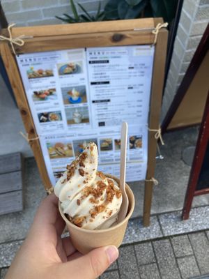 Soft serve  at Cafe Stand Blossom in Kamakura