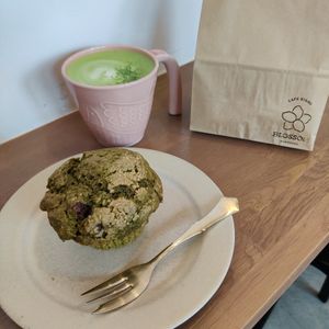  at Cafe Stand Blossom in Kamakura