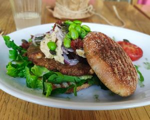 Vegan burger at Tant Anci och Froken Sara in Sundsvall