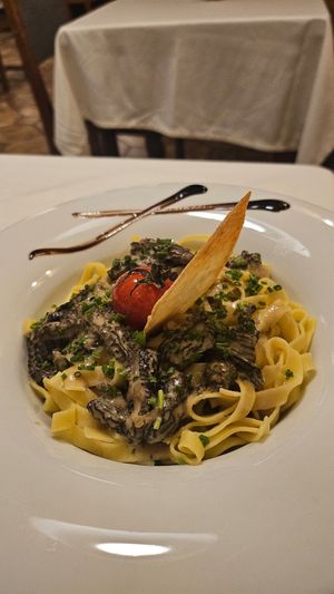 Tagliatelles aux Morilles (sans jambon) at Restaunt L'Hermine in Les Allues