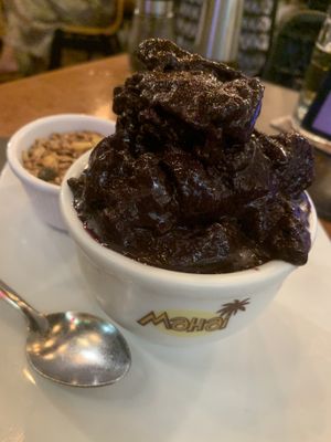   at Mahai - Praia do Canto in Vitoria