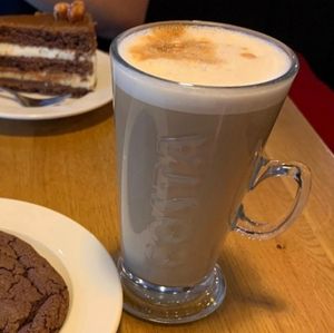 Latte con leche de soja at Costa Coffee in Krakow