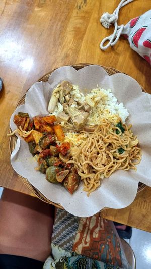 Big portion of everything, very cheap !! at Warung Nauli in Kuta