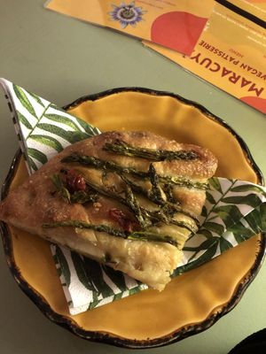 asparagus focaccia  at Maracuyà  in Utrecht