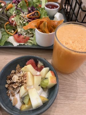 Set breakfast for twoo  at ima vegan  in Hamburg