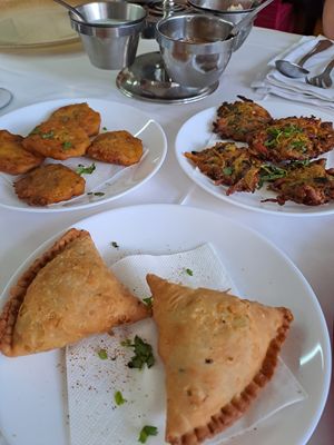 Todo riquísmo at Royal Tandoori Indian Restaurant in Lugo