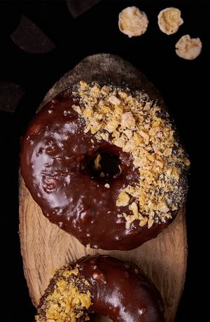 Donut con chocolate crujiente at Momentum in Cali