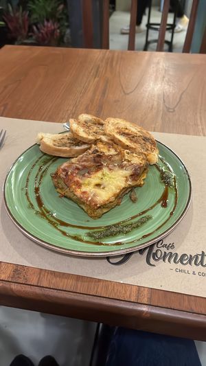 Lasaña vegana  at Momentum in Cali