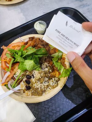 Pure & Healthy Restaurant dentro de Mary's Health Food at Pure & Healthy in Caguas