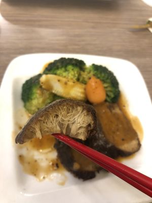 amazing texture  at Pure Gourmet -  蔬食本色素食坊 in Taichung