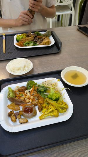 Buffet options at Pure Gourmet -  蔬食本色素食坊 in Taichung