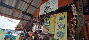 Ein Teil der Speisekarte at Mai Homestay in Koh Jum