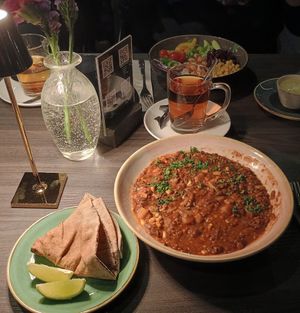 Chili sin carne 🍋‍🟩🫓🌶️ at Gecco Gasthouse in Nordhorn