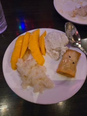 Dessert 🍨 ❤️🍦 at Plumeria in San Diego