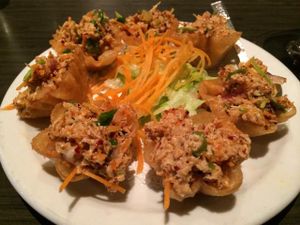 Tuna flower cups at Plumeria in San Diego