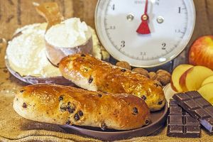 Kamut roll with apple and chocolate at Forn Fortino in Barcelona