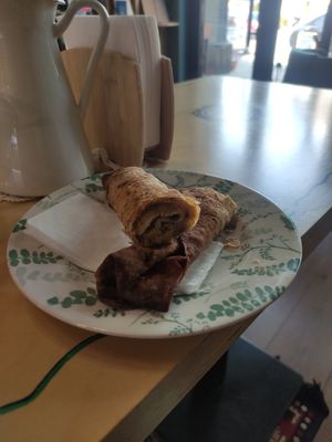 Banitsa with red lentils and seitan at Veshta in Bankya