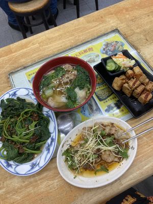 4 dishes   at Modern Vegetarian in Taichung