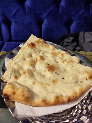 Tandoori Naan at Taj Mahal in Sint-pieters-leeuw