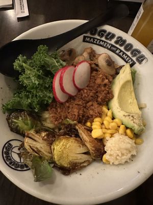 Vegan mazemen   at Mogumogu in Los Angeles