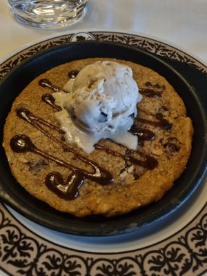  at Disneyland - Restaurant Walts in Chessy