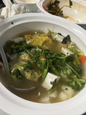 Tofu and wonton soup  at Chepa Phon Phan Restaurant - ຮ້ານອາຫານເຈປ້າພອນພັນ in Luang Prabang