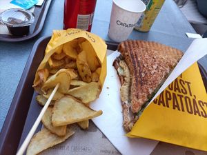  at Capatoast in Perugia