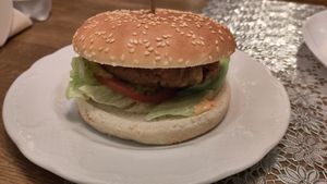 Veganer Burger at Pizza Engel in Hoesbach