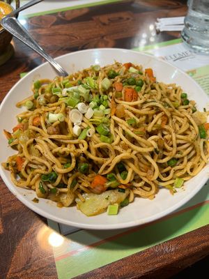 Veg Hakka Noodles- Noodles cooked with vegetables, soya sauce and ginger at 5th Element in Jacksonville
