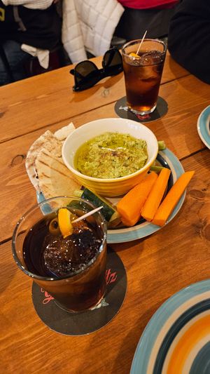 Hummus de espinacas at Ginger & Seltz in Barcelona