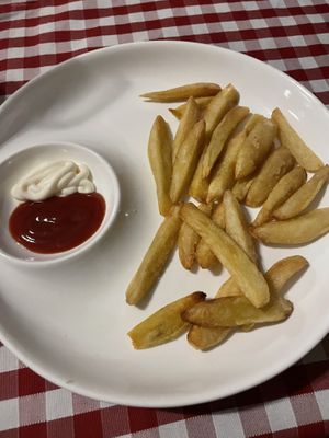 Fries  at Dok Mai Lao Trattoria Italiana in Pakse