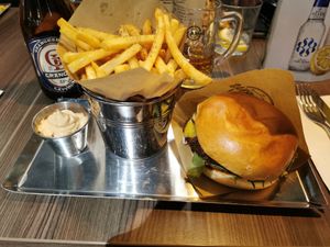 Vegan Farsan burger, also lättöl at Brödernas in Mariestad