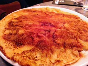 Pannenkoek met appel en kaneelsuiker at Pannenkoekenhuis de Oase in Vogelenzang