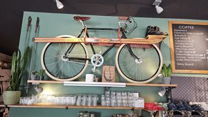 Ambiance at Velo Cafe & Bar in Interlaken